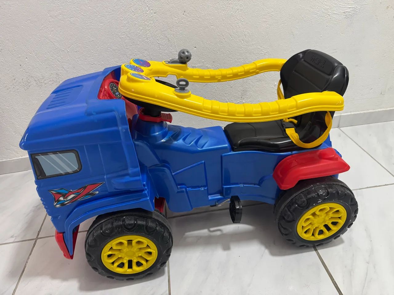 Carrinho de passeio com pedal - Foto 2