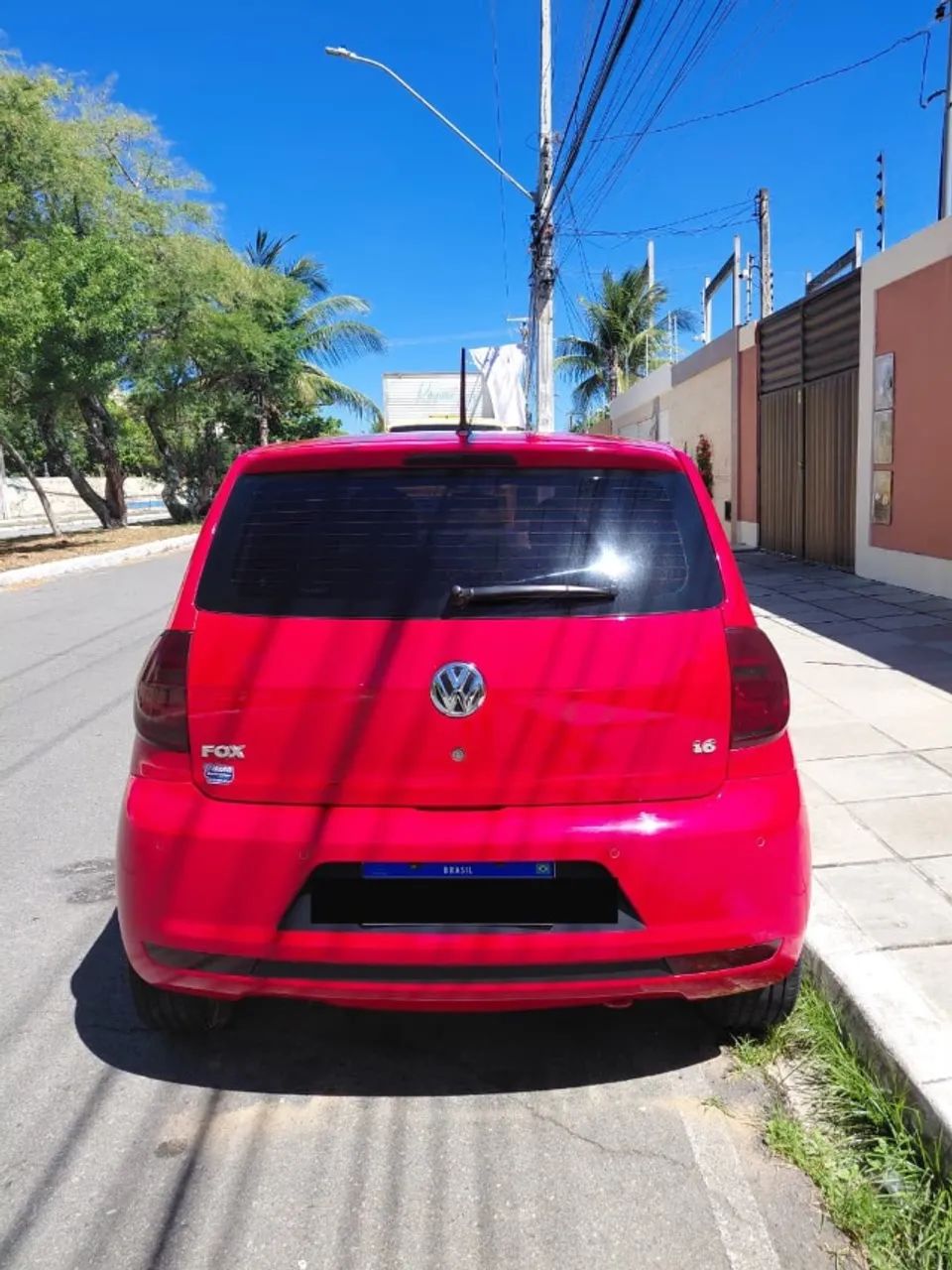 Volkswagen Fox 1.6 MI Total Flex 8V 5P 2014 - Foto 2