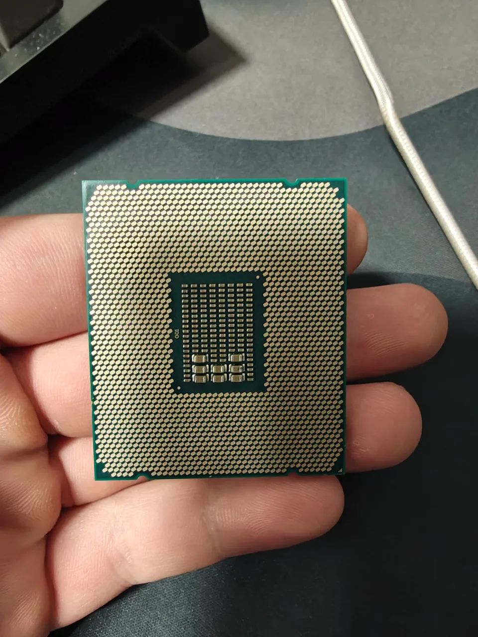 Xeon E5-2690 v4 14 núcleos 3.2ghz  - Foto 2