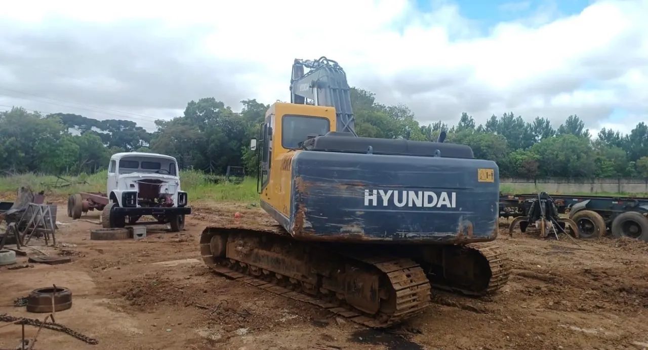 Escavadeira 2010 - Foto 3