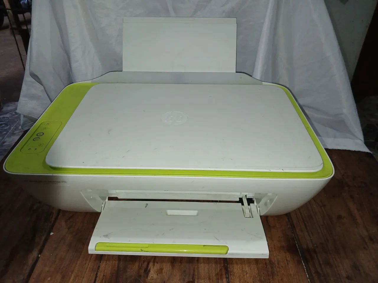 Impressora HP DeskJet Ink Advantage 2136 - Foto 2