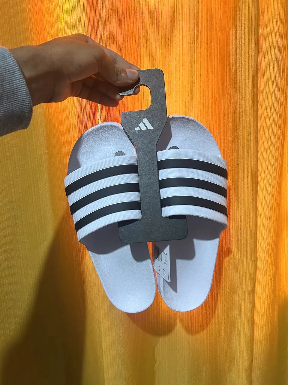 Chinelo Adidas - n: 42 - Foto 3
