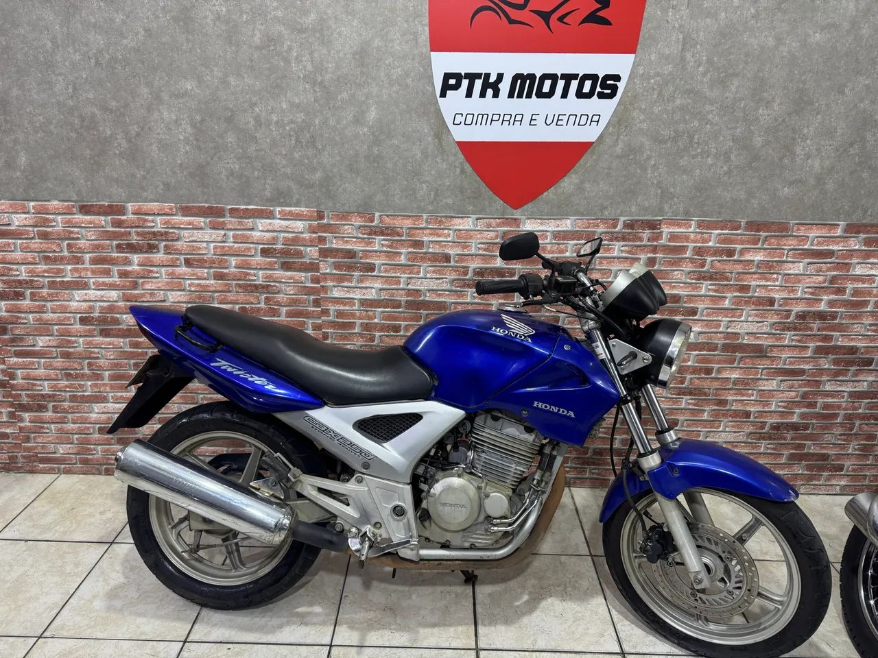 Honda Cbx 250 Twister 2002 Carburada.