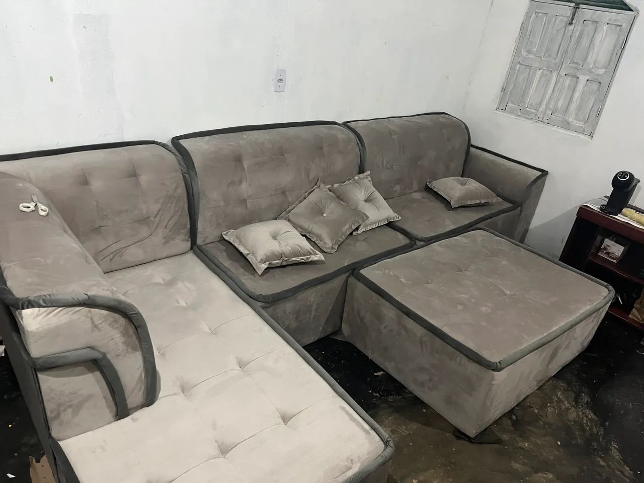 SOFÁ DE CANTO TROVATTO