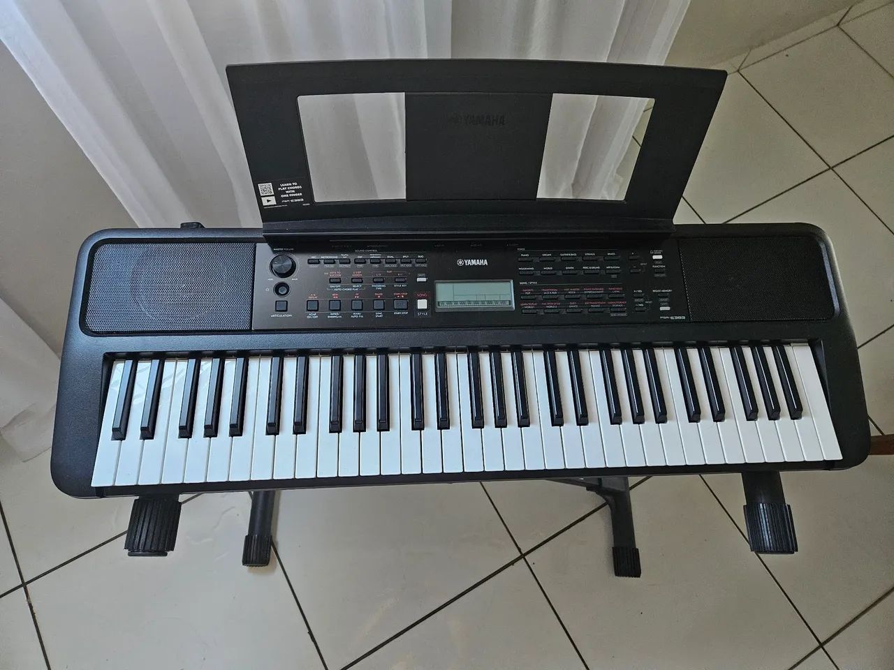 Teclado Yamaha PSR-E383 + Suporte e Pedal  - Foto 3