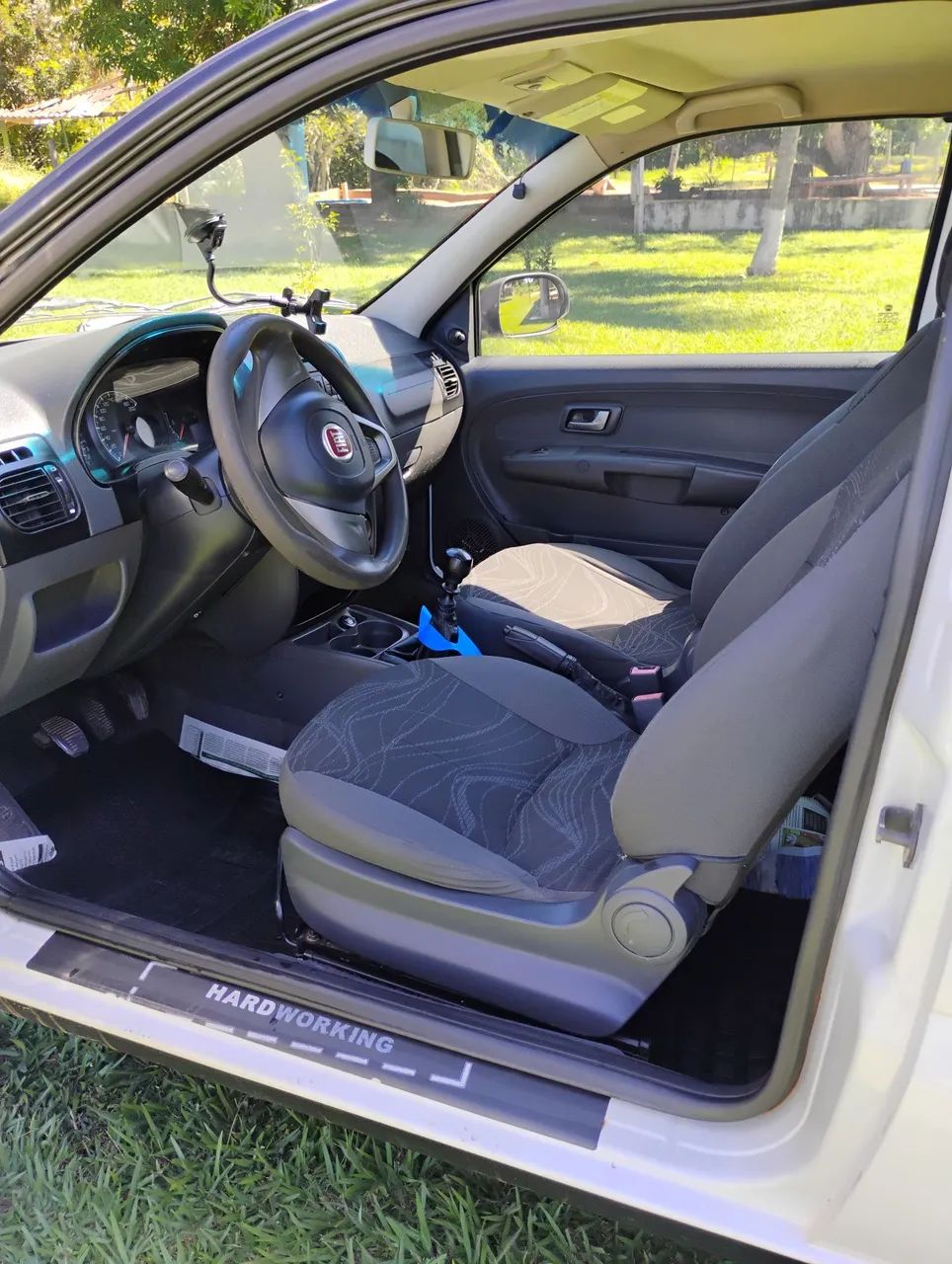 Fiat Strada Working Hard 1.4 Fire Flex 8V CD 2017 - Foto 4