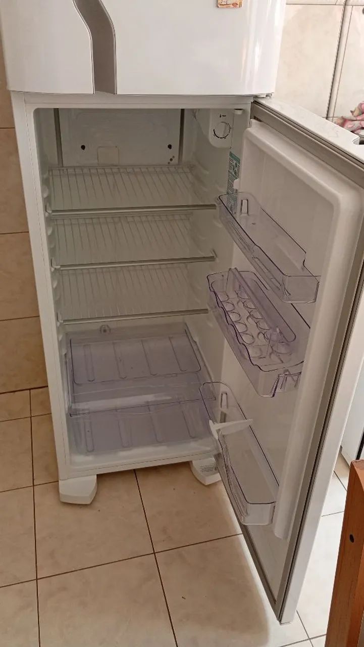 Geladeira Eletrolux  - Foto 2