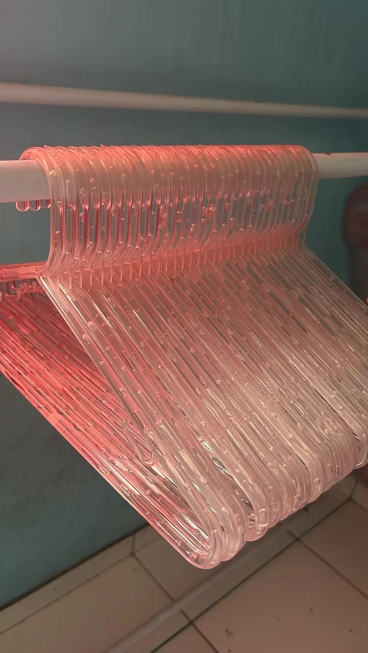 32 Cabides de Acrilico Transparente Cristal