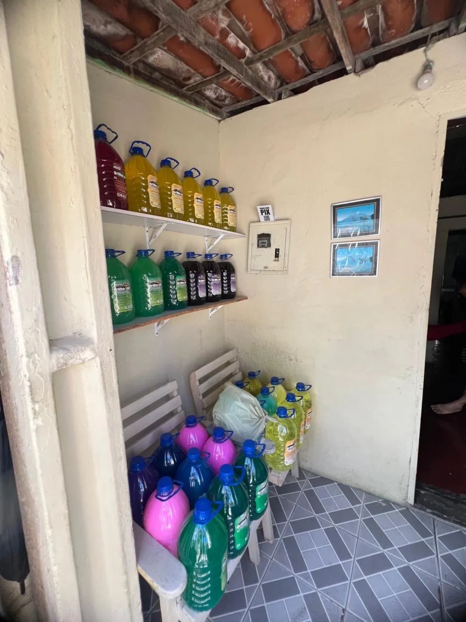OPORTUNIDADE Vender Logo casa bem localizada !!  - Foto 2