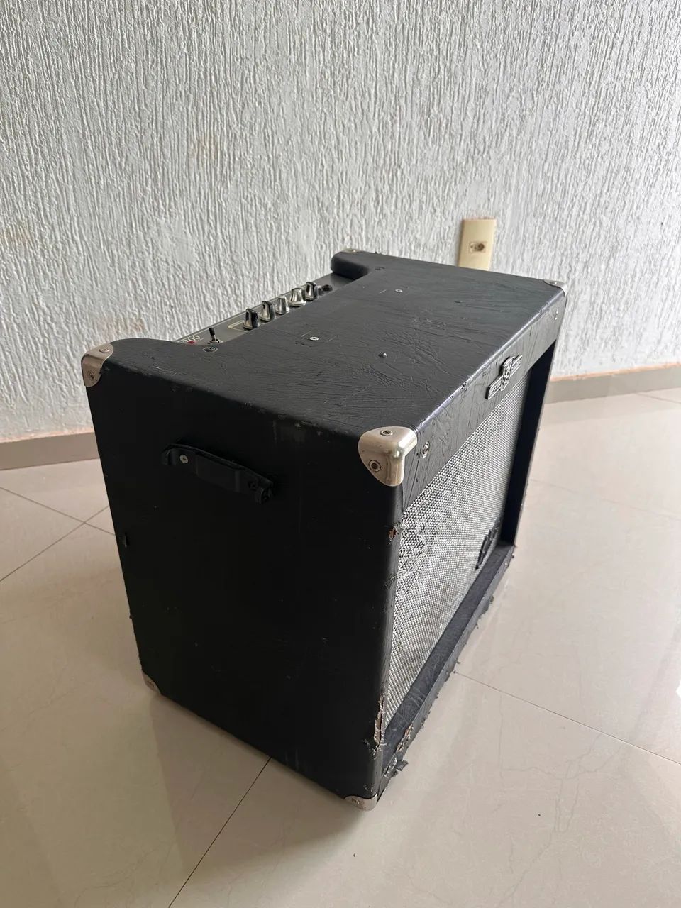 Cubo Amplificador de Contrabaixo  - Foto 5