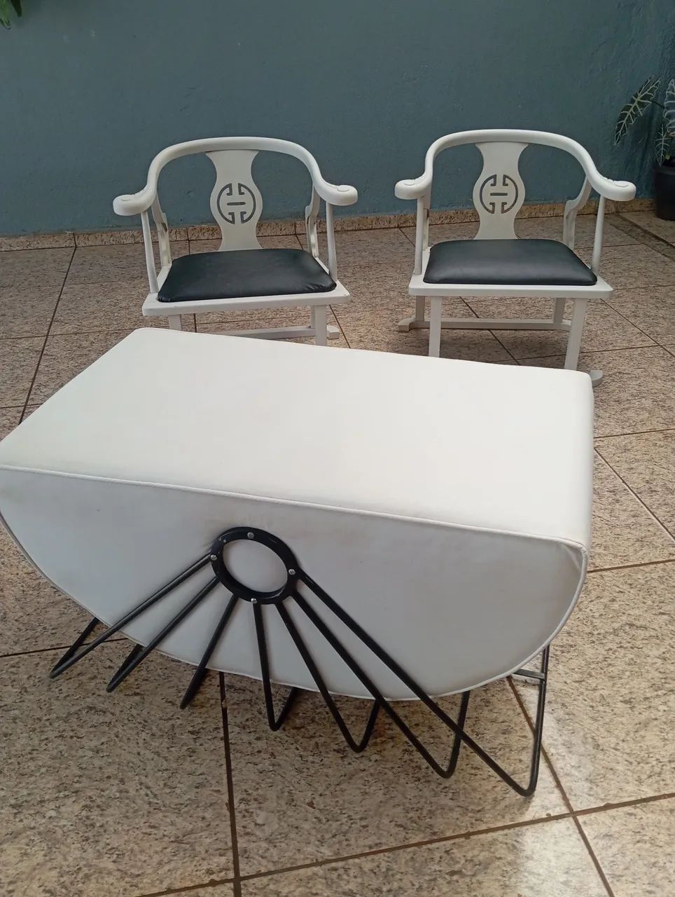 Jogo de poltrona e mesa - Foto 5