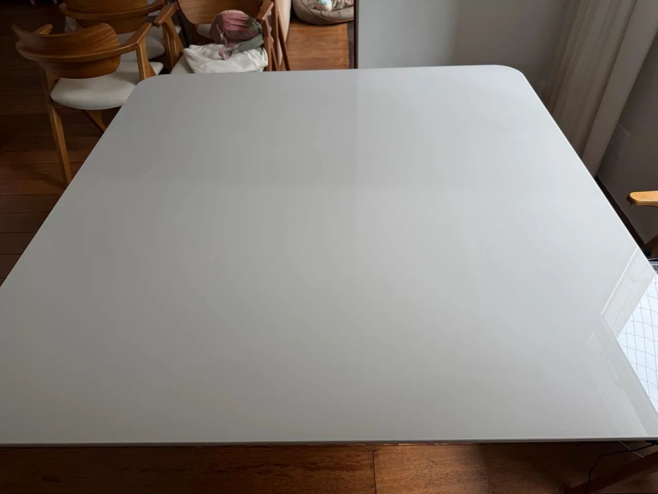 Mesa quadrada com 6 cadeiras - Foto 2