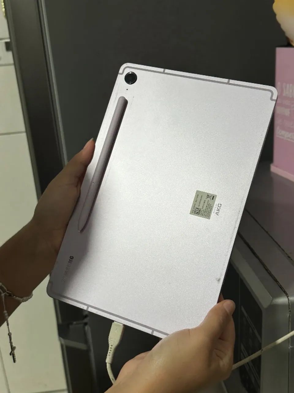 VENDO TABLET, Galaxy Tab S9 FE 128GB, em ótimo estado e pouco usado.