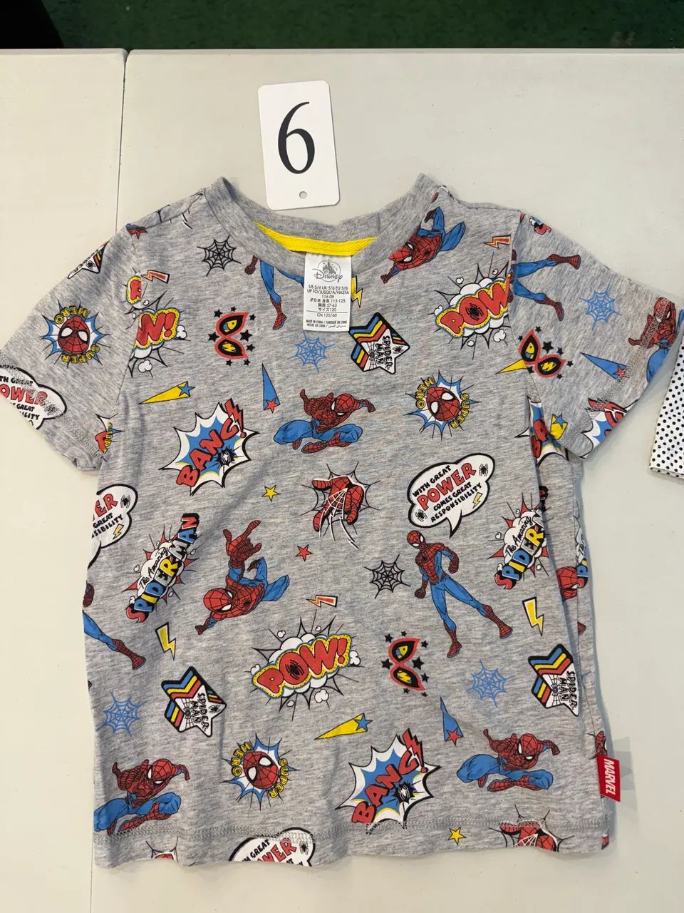 Camisa homem aranha original Disney tamanho 6 anos  - Foto 2
