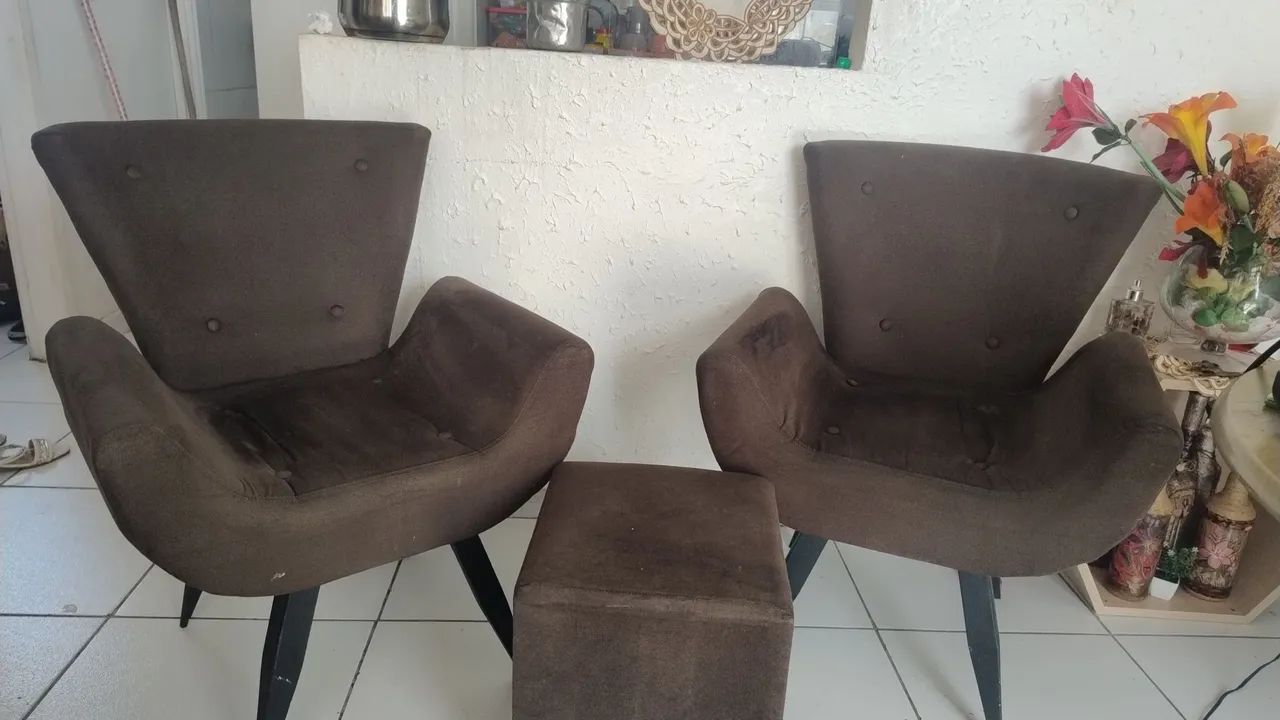 Vendo duas poltronas 