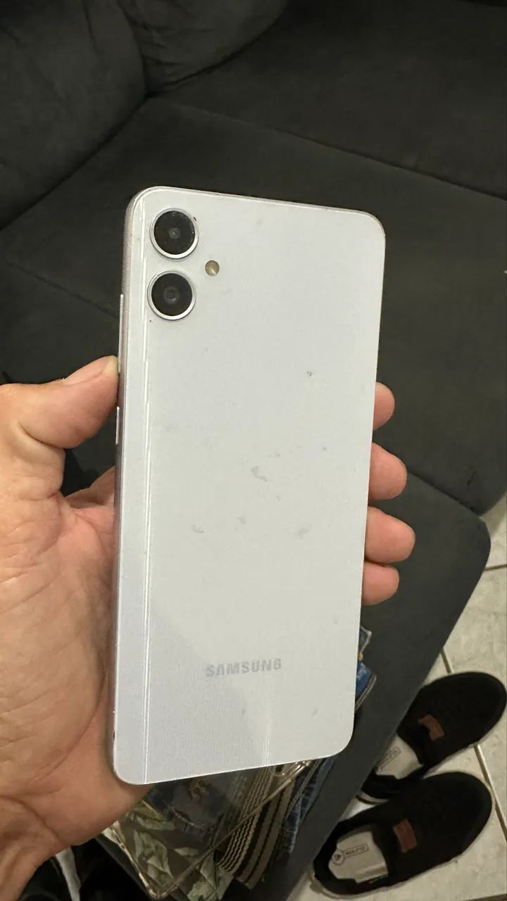Samsung A06 (leia o anúncio)