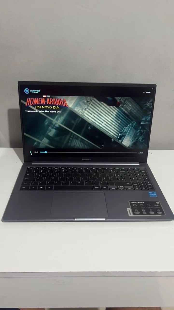 Notebook galaxy book 4