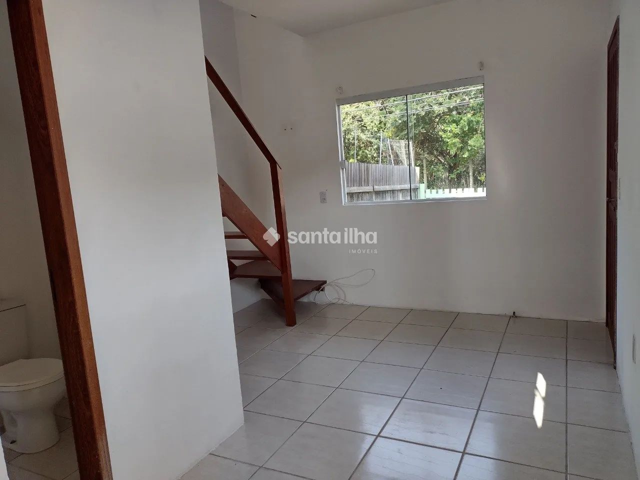 Casa com 2 quartos para alugar, 60m², no Rio Tavares, Florianópolis. - Foto 4