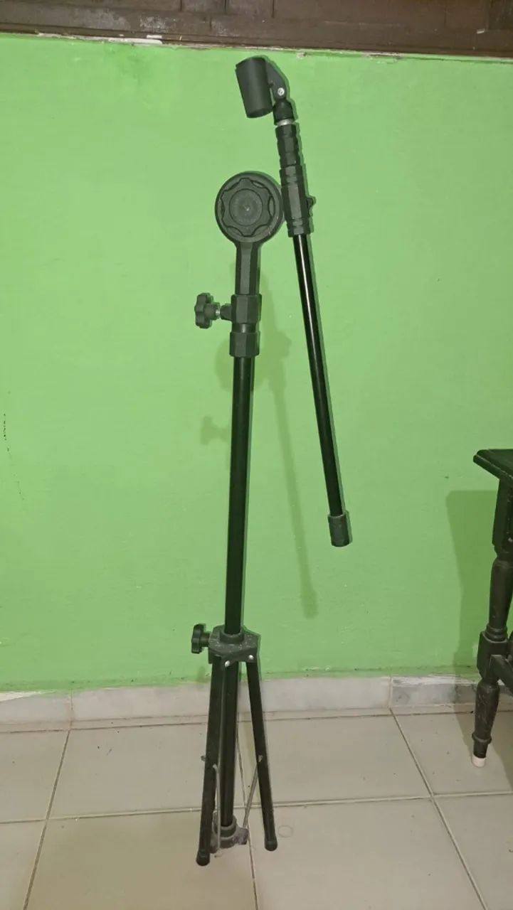 CAIXA AMPLIFIVADORA + MICROFONE + SUPORTE P/MICROFONE - Foto 3