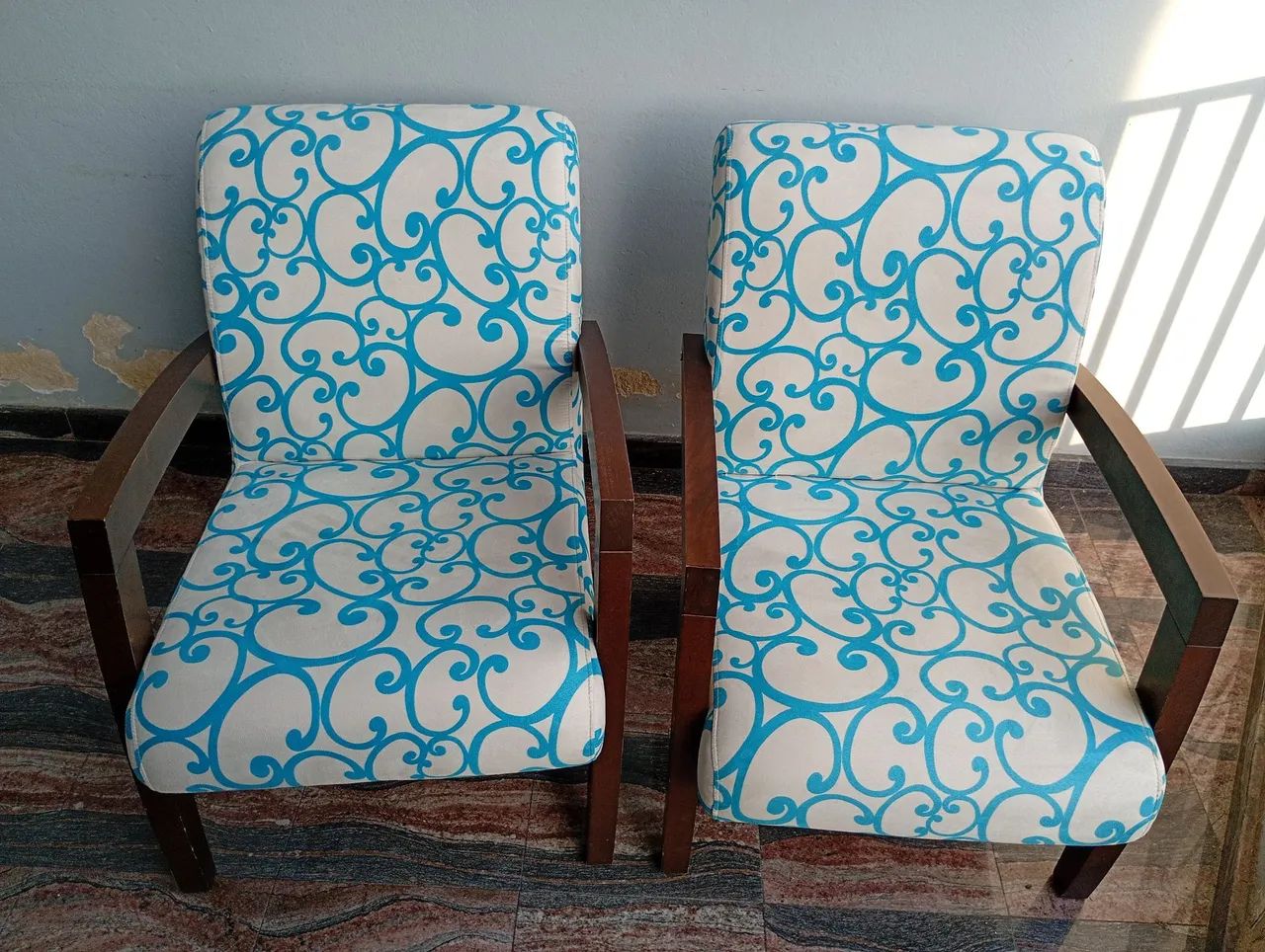 2 Poltronas da Raiuga em bom estado 