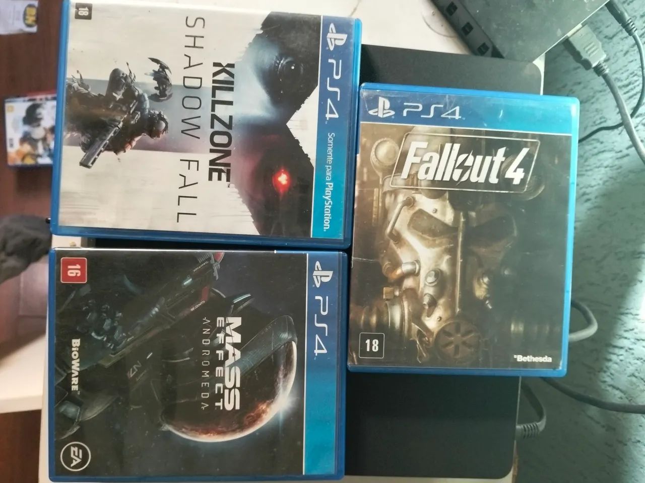 PS4 1TB - Foto 4