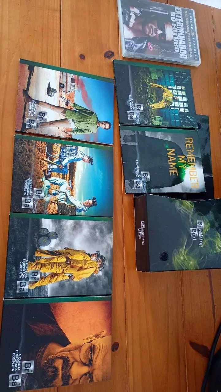Dvds originais breaking bad + aparelho DVD + brinde  - Foto 2