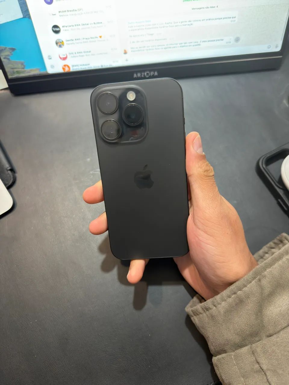 iPhone 15Pro / 15 Pro - 256gb - Cinza Espacial - Foto 4