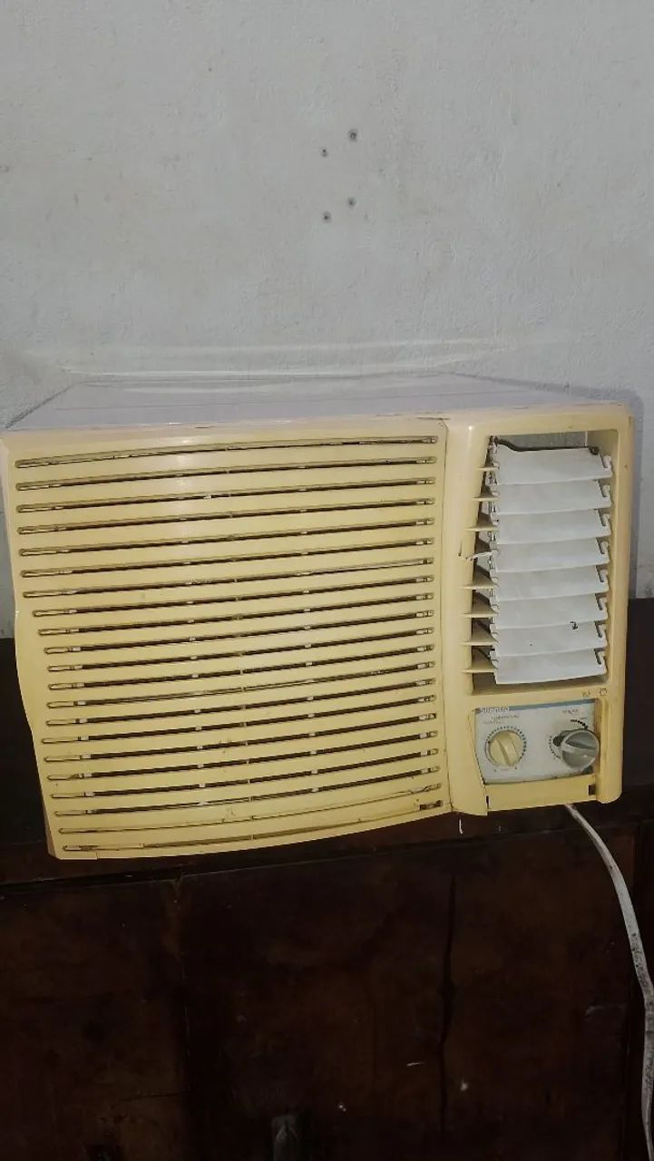 Vendo ar-condicionado funcionando