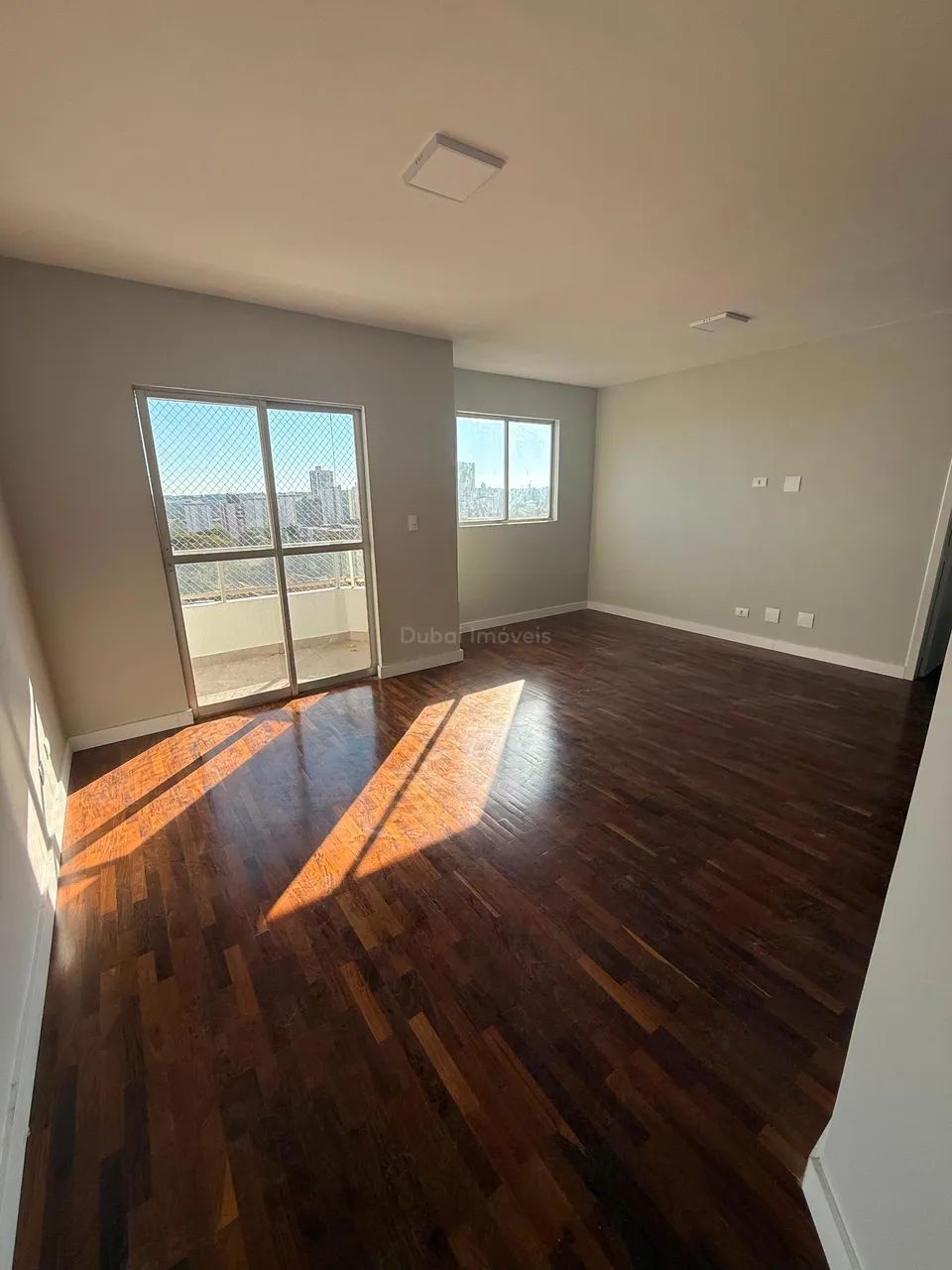 Apartamento à venda com 1 suíte, 90 m2 e localização privilegiada