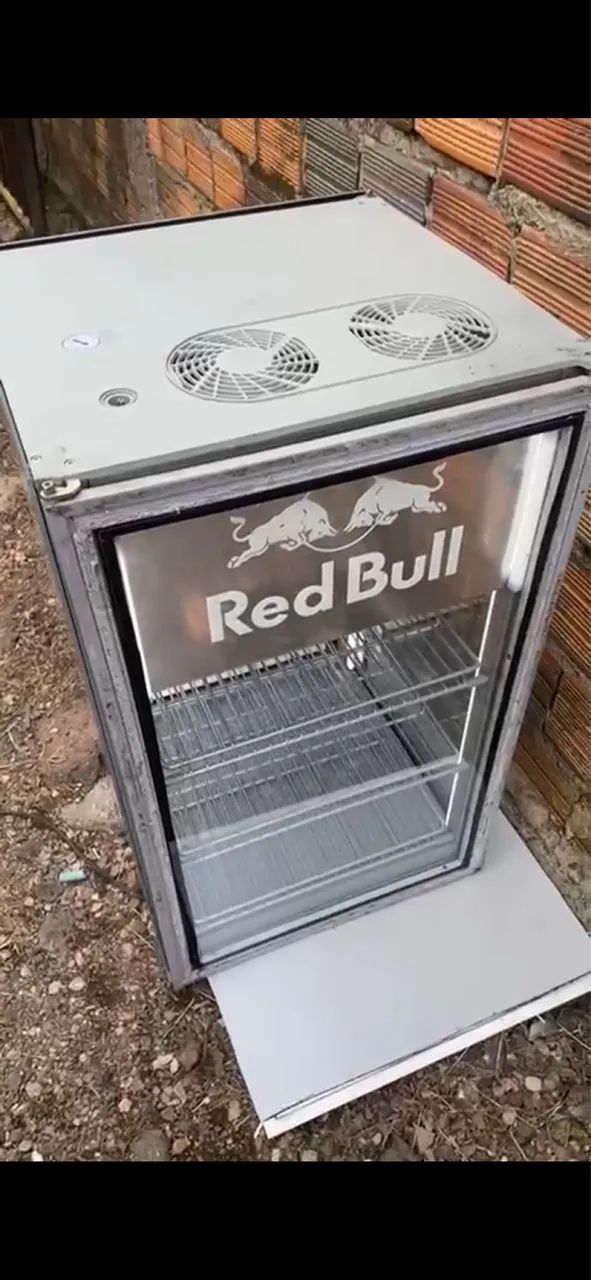 Frigobar Red Bull 