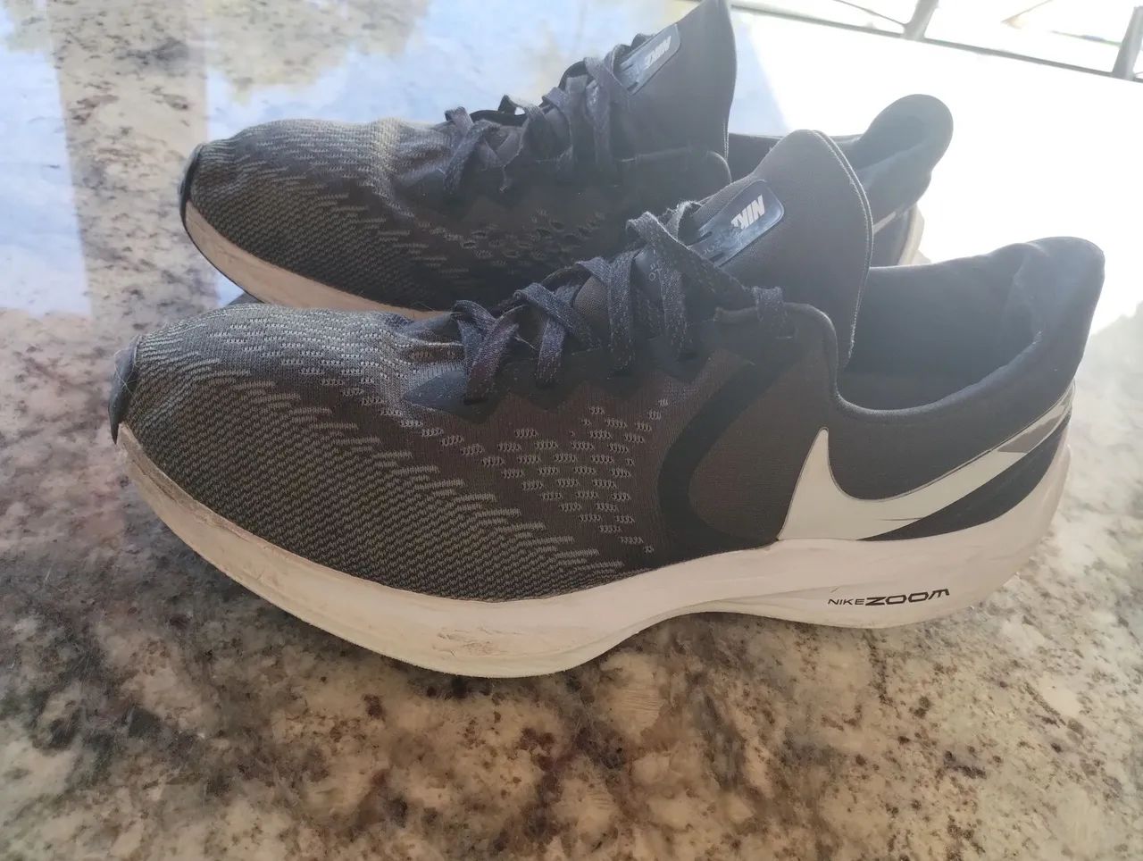Tênis Nike Zoom 41 original com uso - Foto 2