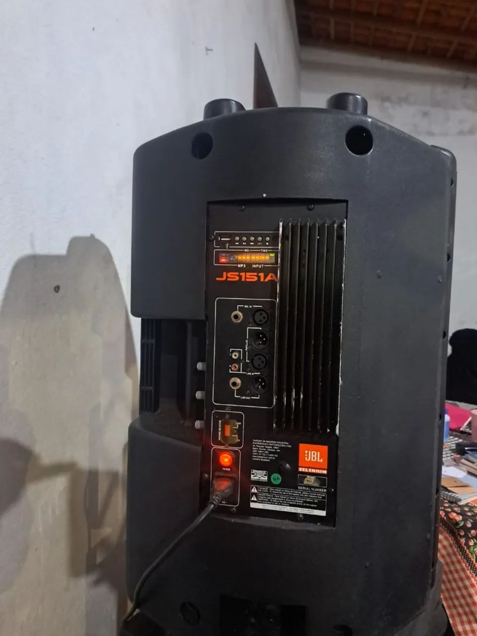 Caixa de som JBL R$1.200,00 - Foto 2