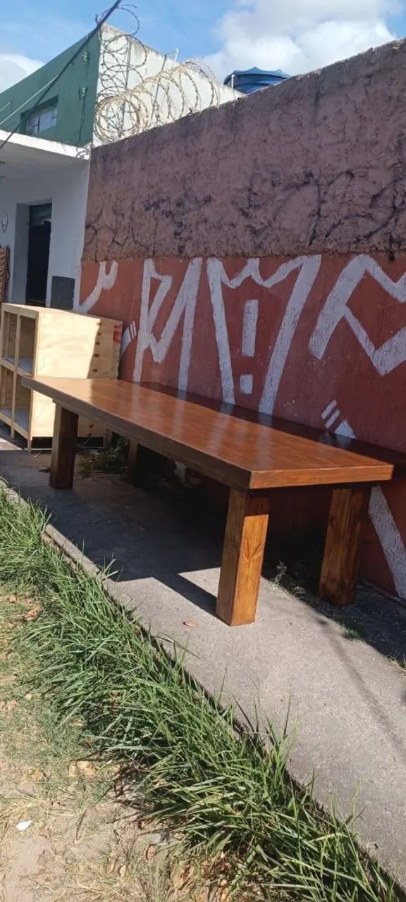 Mesa de madeira maciça 3x100 invernizado 