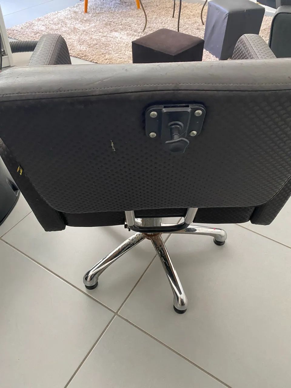 Vendo cadeira e lavatório  - Foto 2