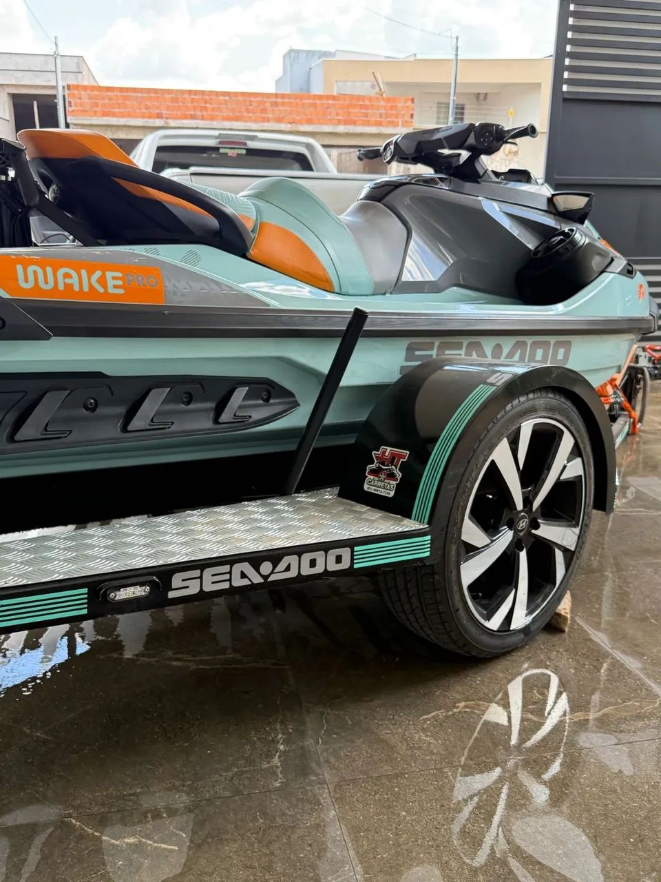 Jet Wake Pro 230