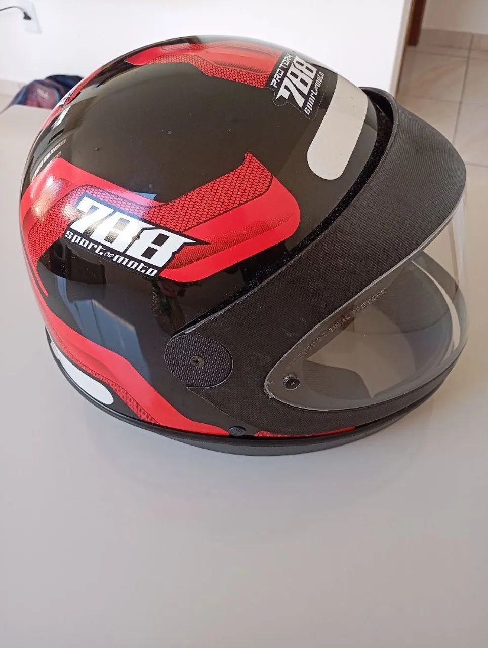 Capacete