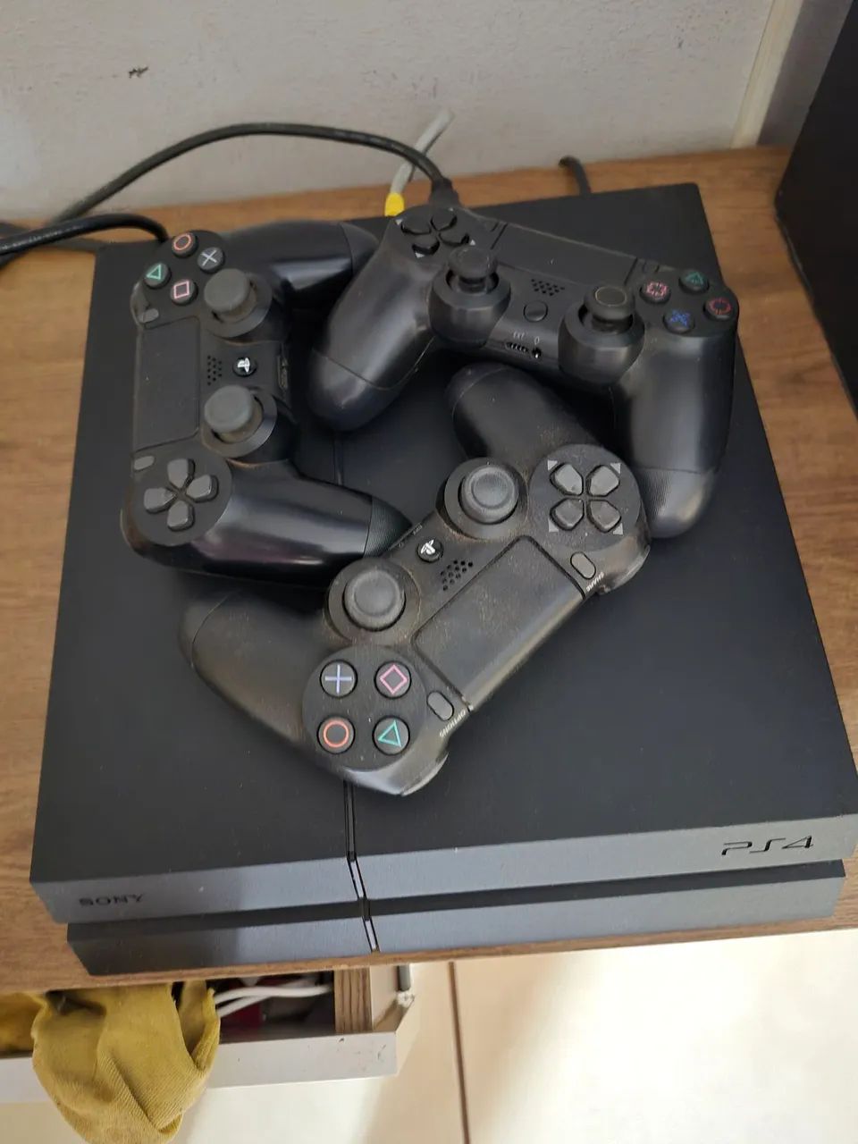 PLAYSTATION 4+CONTROLES+VOLANTE E PEDAL  - Foto 3