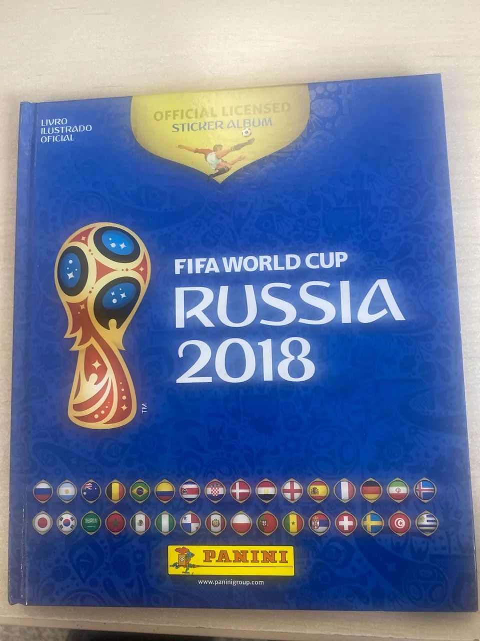 Kit com 2 álbuns da copa 2018 e 2022 capa dura completos - Foto 4