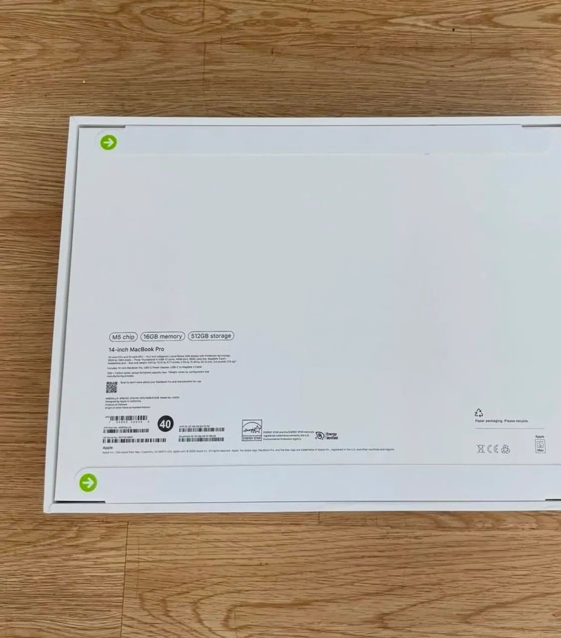 Macbook Pro M5 14.2 16GB-512GB - Foto 2
