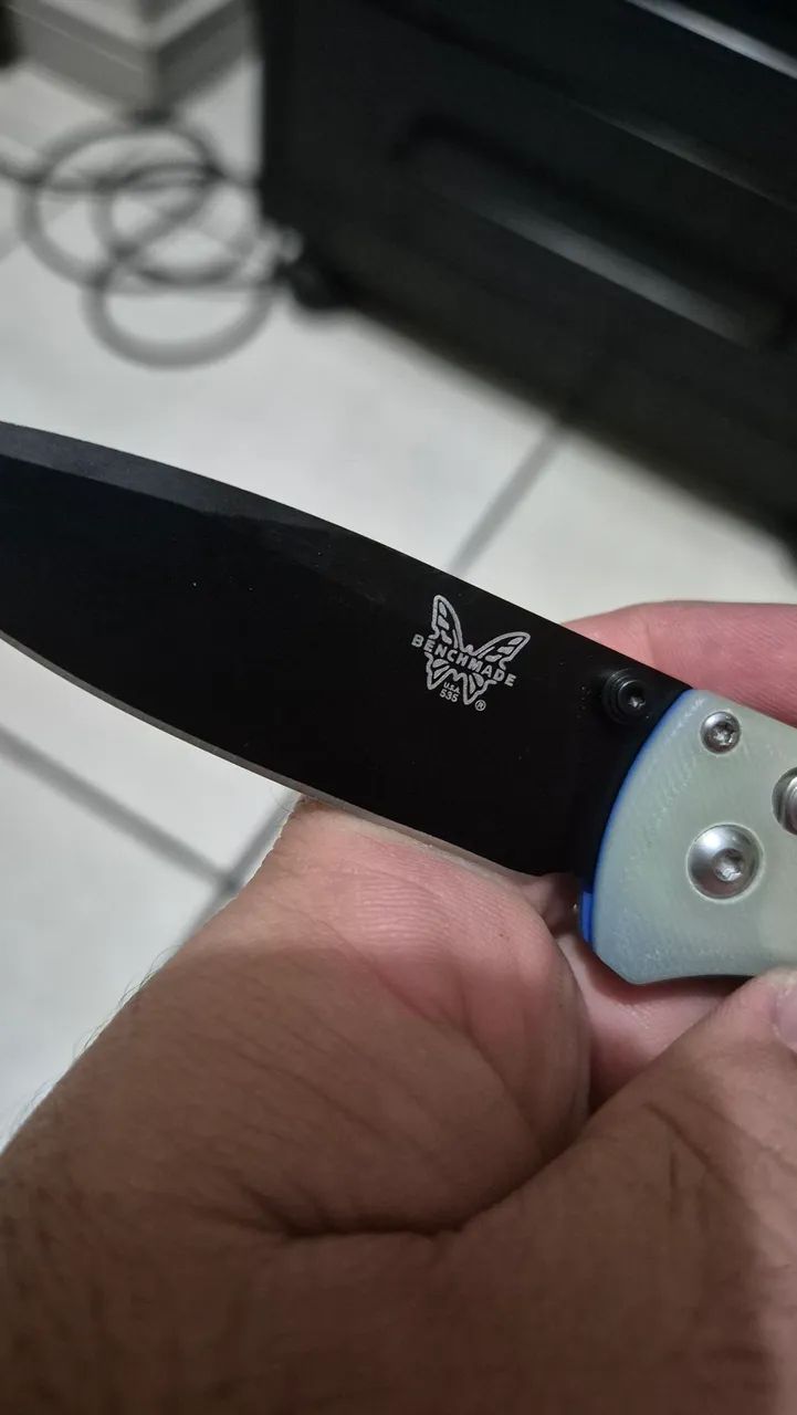Canivete BENCHMADE Bugout 