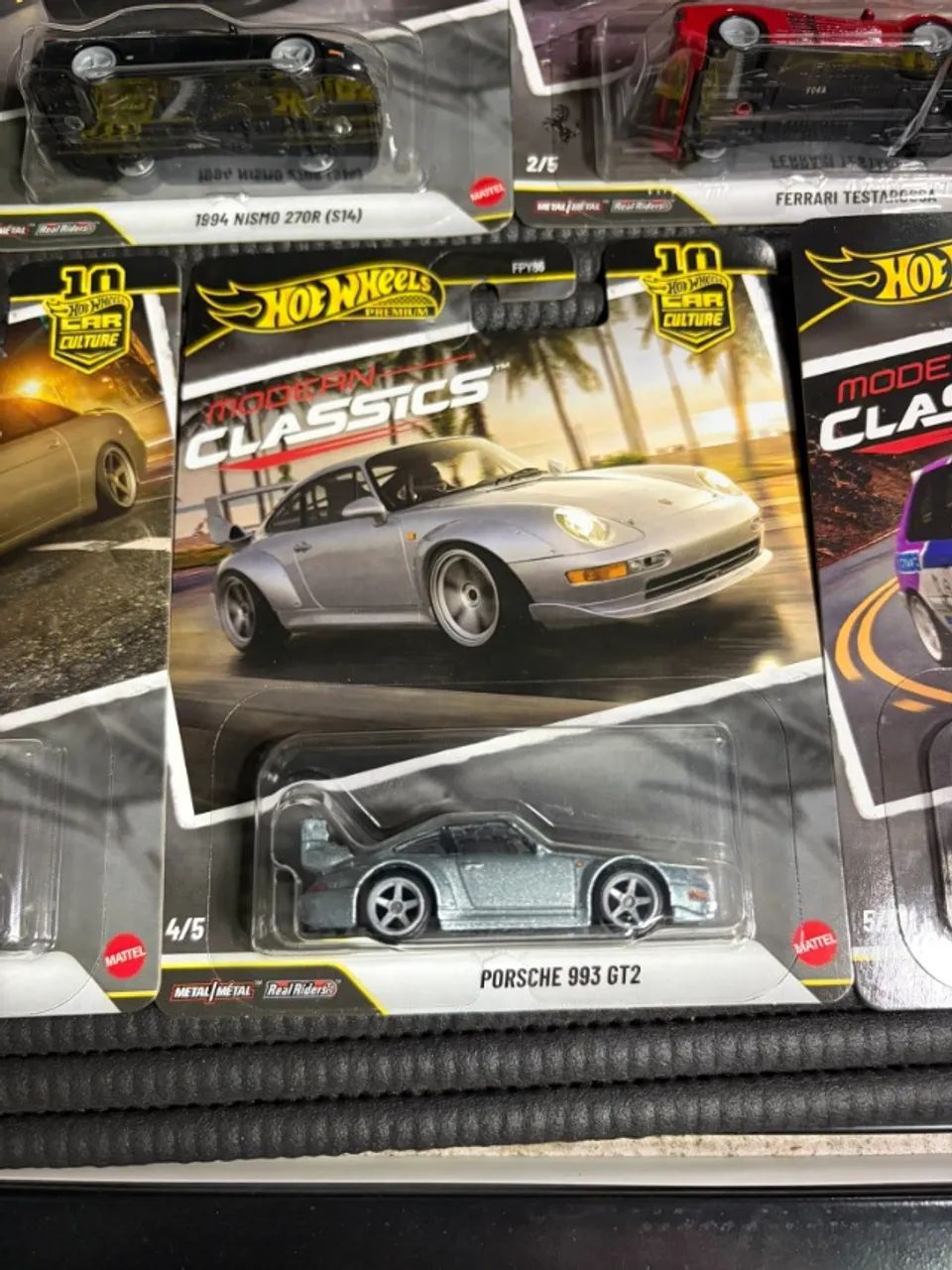 Set hot wheels Premium Modern Classics - Ferrari - Foto 3