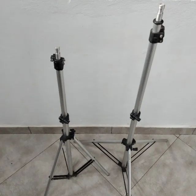Tripés de Iluminação - Foto 5