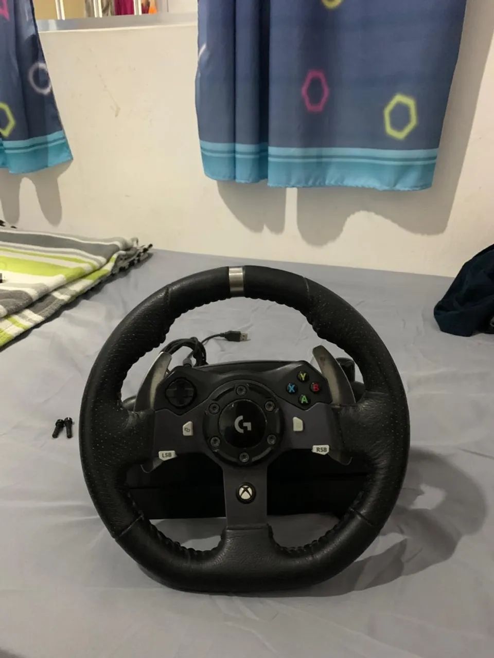 Logitech G920,com pedais e cabo de força,em perfeito estado - Foto 2