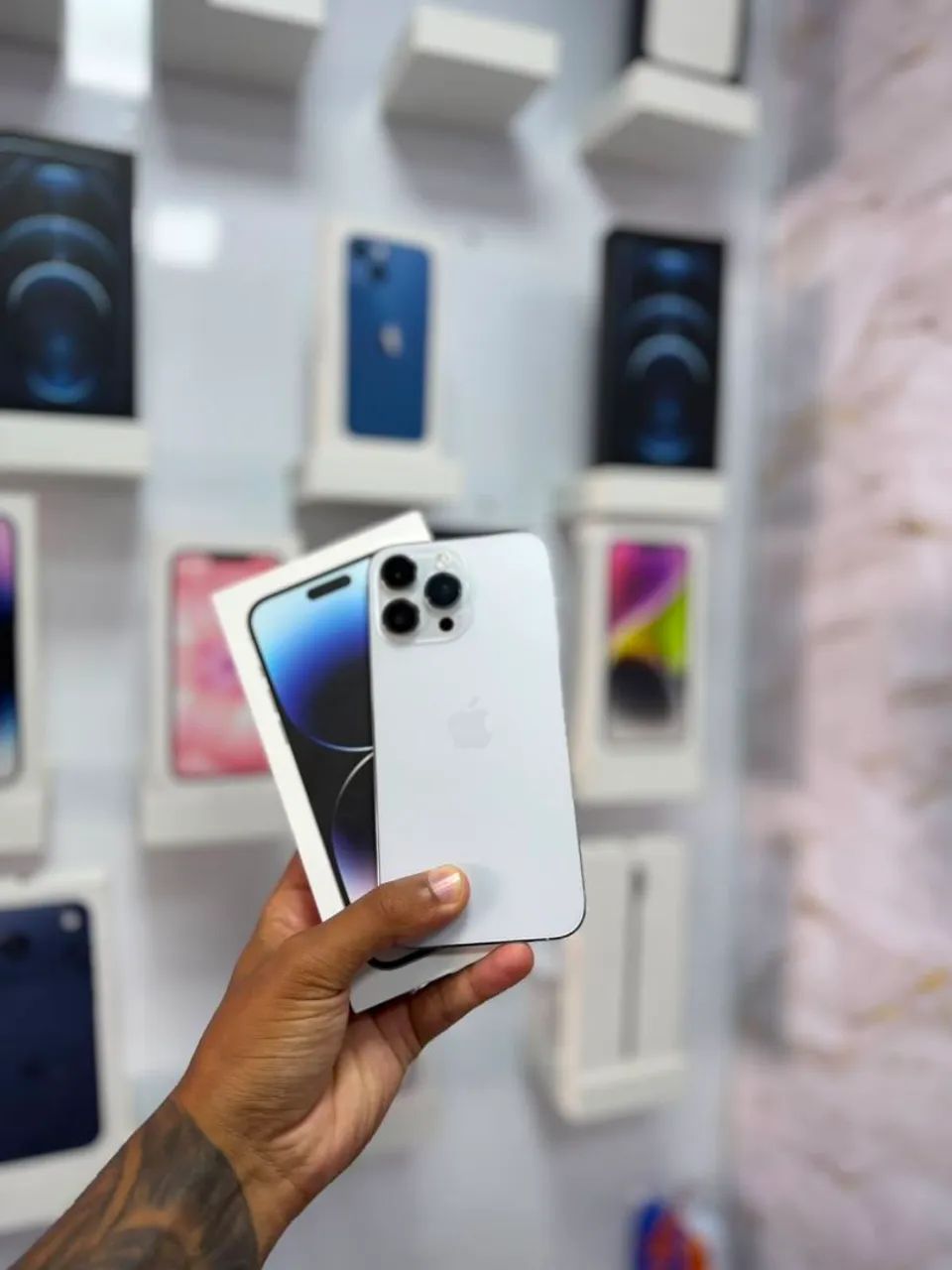 IPHONE 14 PRO MAX 256GB<br>R$ 3.699 - Foto 2