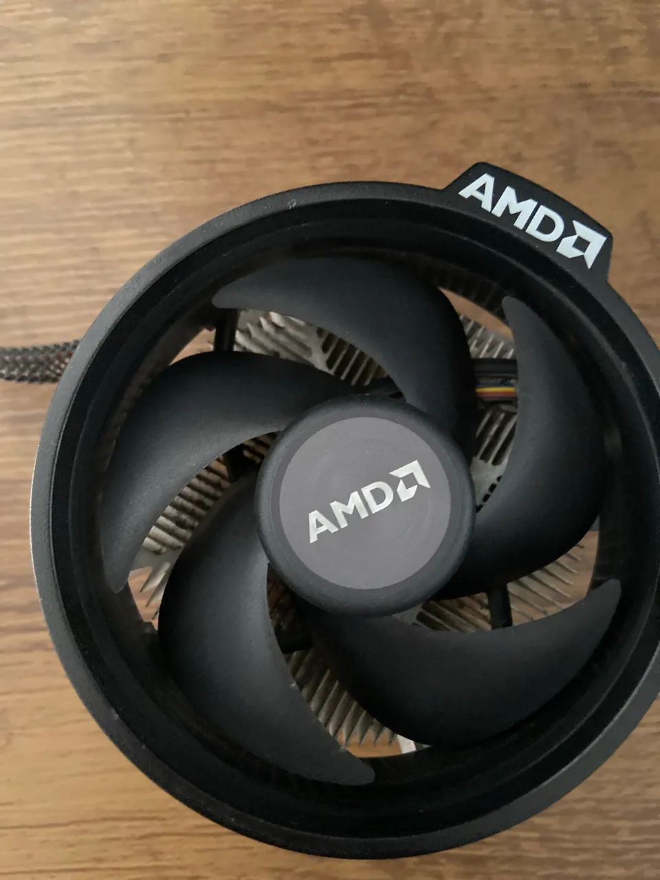 AMD Ryzen 5 1400 + Cooler Original AMD AM4 - Foto 3
