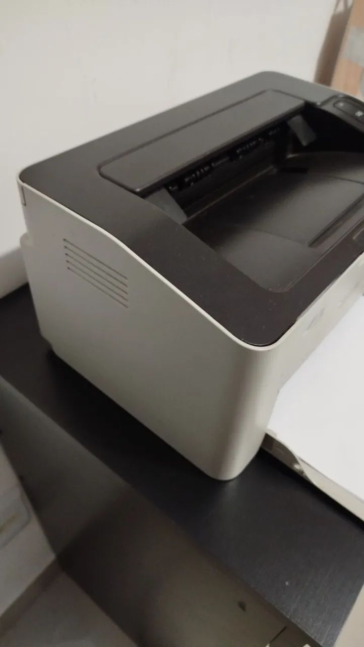 Vendo Impressora Samsung M2020 usada com defeito - Foto 3