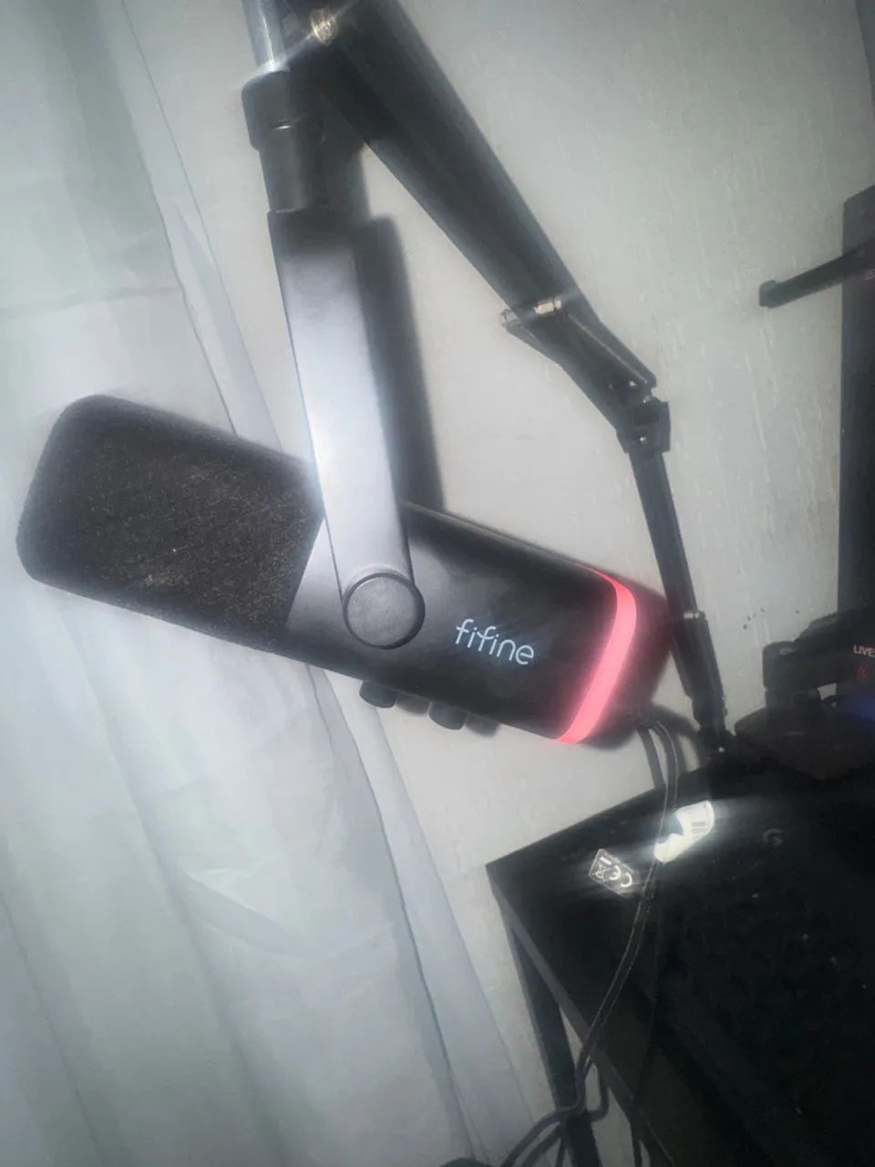 MICROFONE FIFINE AM8 + BRAÇO ARTICULADO