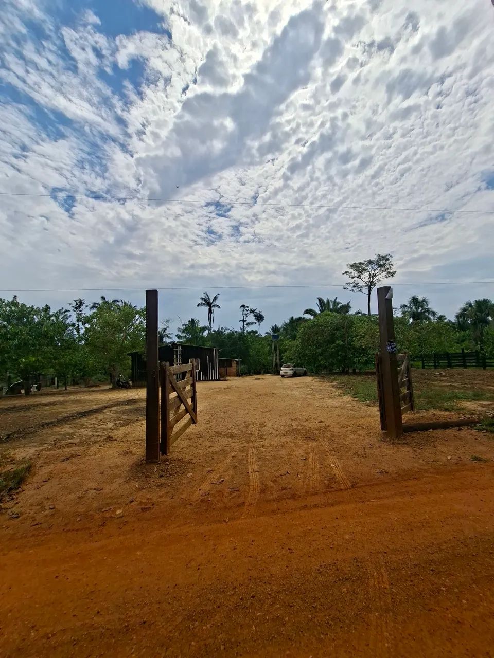 VENDE-SE SÍTIO <br>