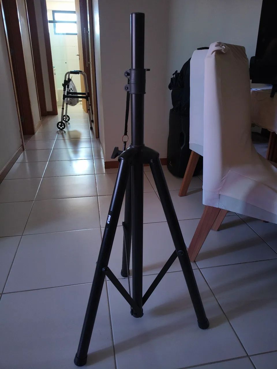 Tripé para caixa de som - Foto 2