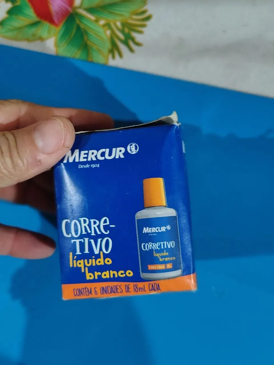 Caixa fechada com 12 corretivos mercur